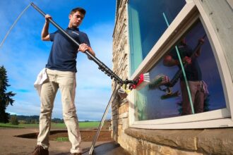 How Portland Homeowners Benefit from Expert Window Washing