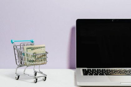 Shopping in American Online Stores How to Save on Shipping in 2025