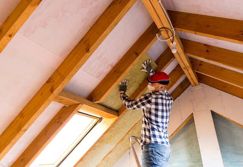 When Professional Insulation Restoration Service Becomes Essential for Your Home