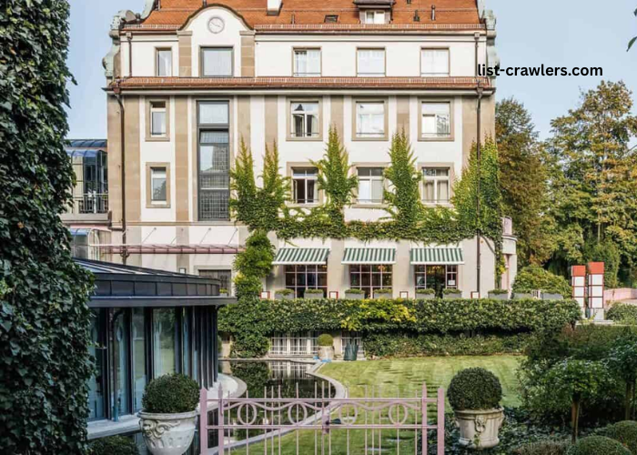 How Rosenberg School International Curriculum Prepares Students for Global Examinations